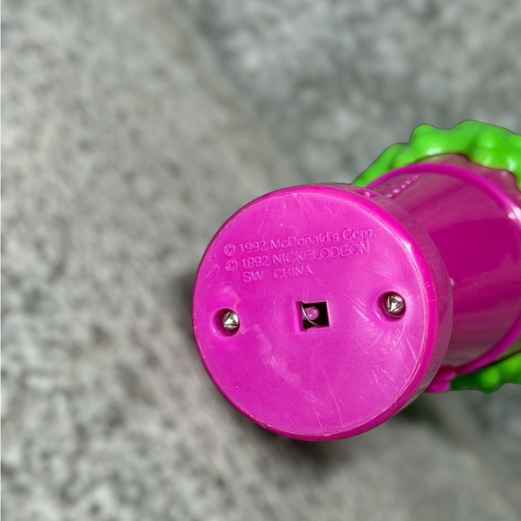 Vintage 1992 McDonald’s Nickelodeon Slime Ice Cream Microphone Happy Meal Toy - Picture 5 of 6